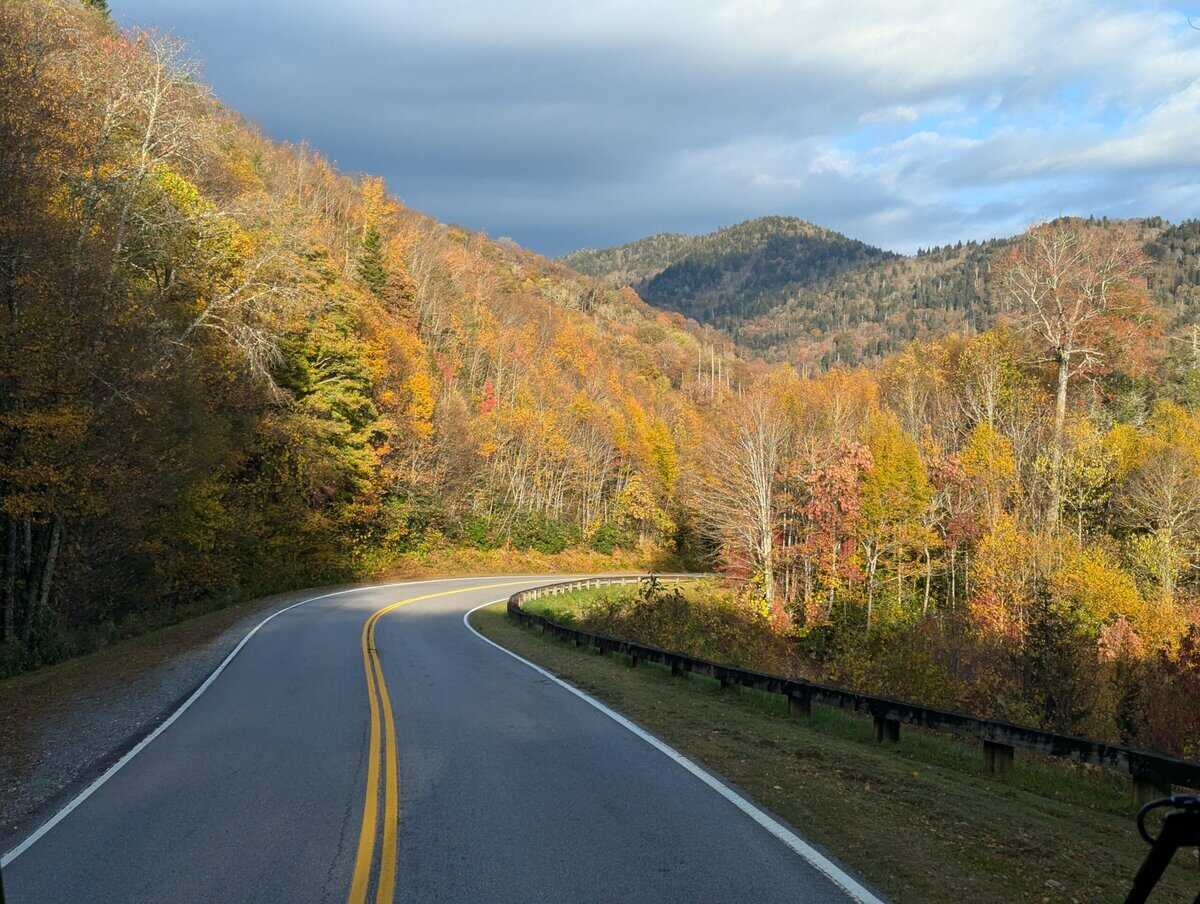 Smoky Mountain Photos 32 Pxl 20251021 125820924 Scaled